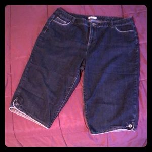Cj banks jean capris, size 20W. Super Cute